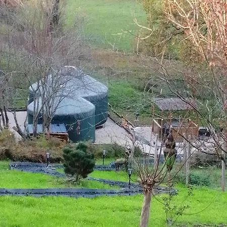 Yourtes Coccinelles * Conchez-de-Bearn