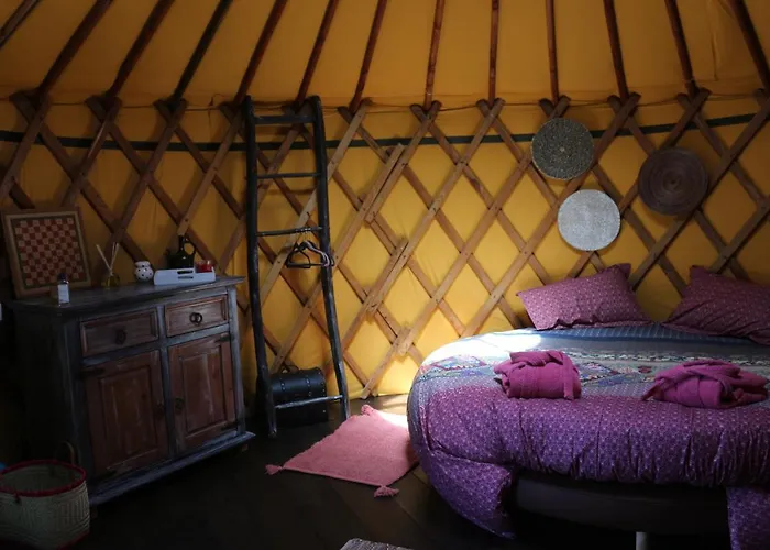 אוהל מפואר Yourtes Coccinelles